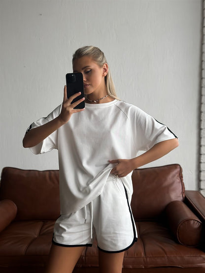Damen sportliches Kurzarm-Set mit seitlichen Kontraststreifen und elastischer Taille Stalluxe