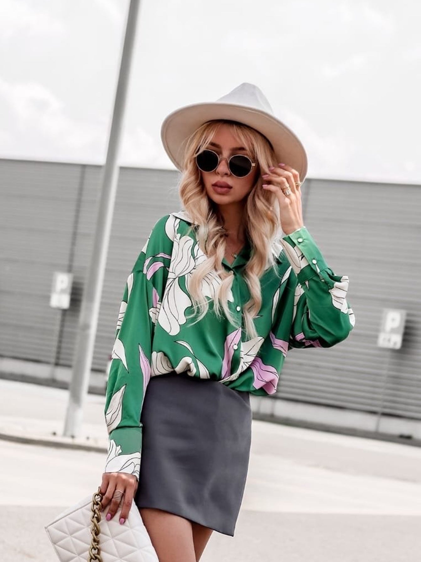 Damen Bluse mit floralem Design und oversized Schnitt Stalluxe