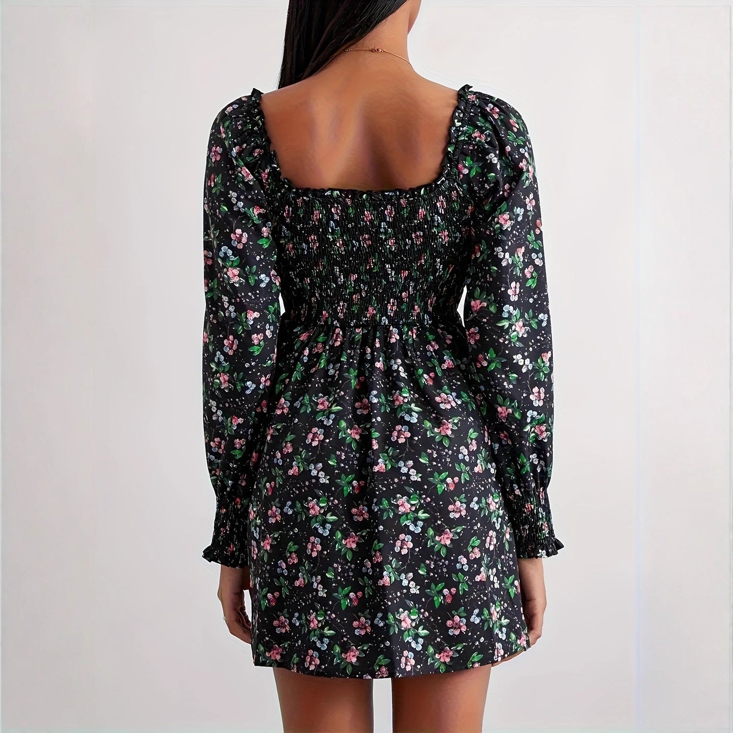 Damen Blumenkleid mit Smock-Details und schwingendem Saum Stalluxe