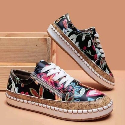 Damen Sportliche Sneakers mit buntem Stoffdesign und elastischer Sohle Stalluxe