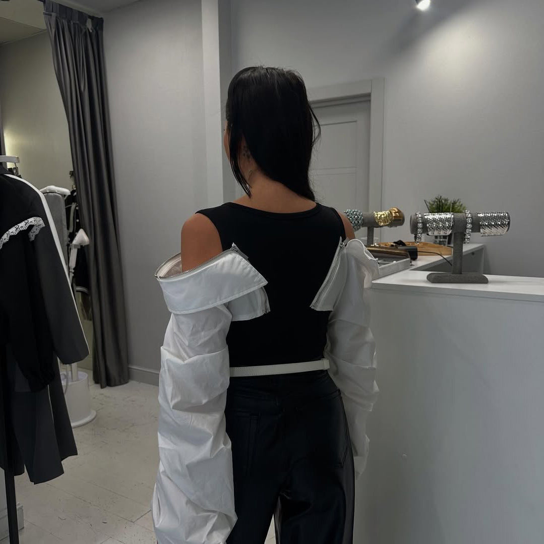 Damen Modisches Oberteil mit auffälligen Puffärmeln und Reißverschluss Stalluxe