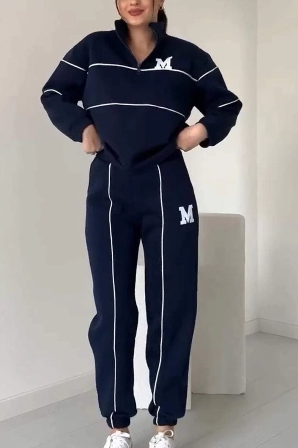 Damen sportlicher Lounge-Anzug mit hohem Kragen und elastischem Bund Stalluxe