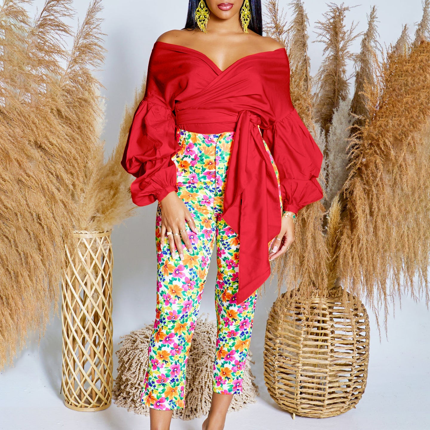 Damen Wickelbluse mit voluminösen Ärmeln und Taillengürtel Stalluxe