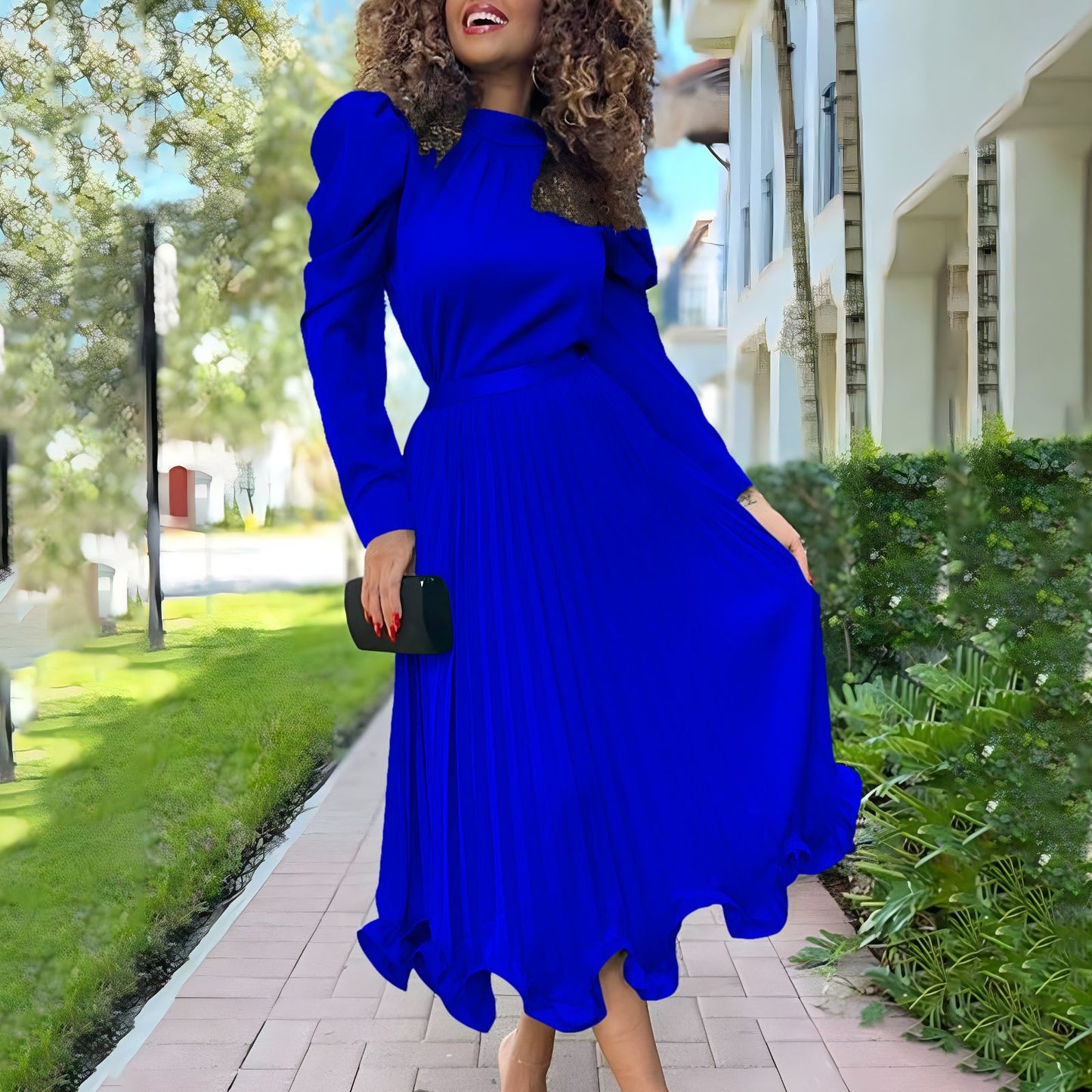 Damen Elegantes Midikleid mit hochgeschlossenem Kragen und Plissee-Design Stalluxe