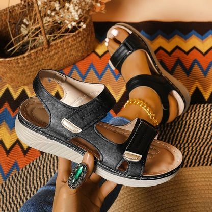 Damen modische Sandalen mit verstellbaren Riemen und gepolstertem Fußbett Stalluxe