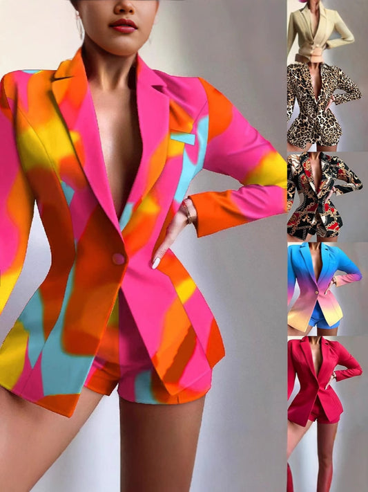 Damen Lebhaftes Blazer-Set mit Shorts und modernem Farbspiel Stalluxe