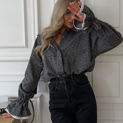 Damen Bluse mit Herzchenmuster und dekorativen Rüschendetails Stalluxe