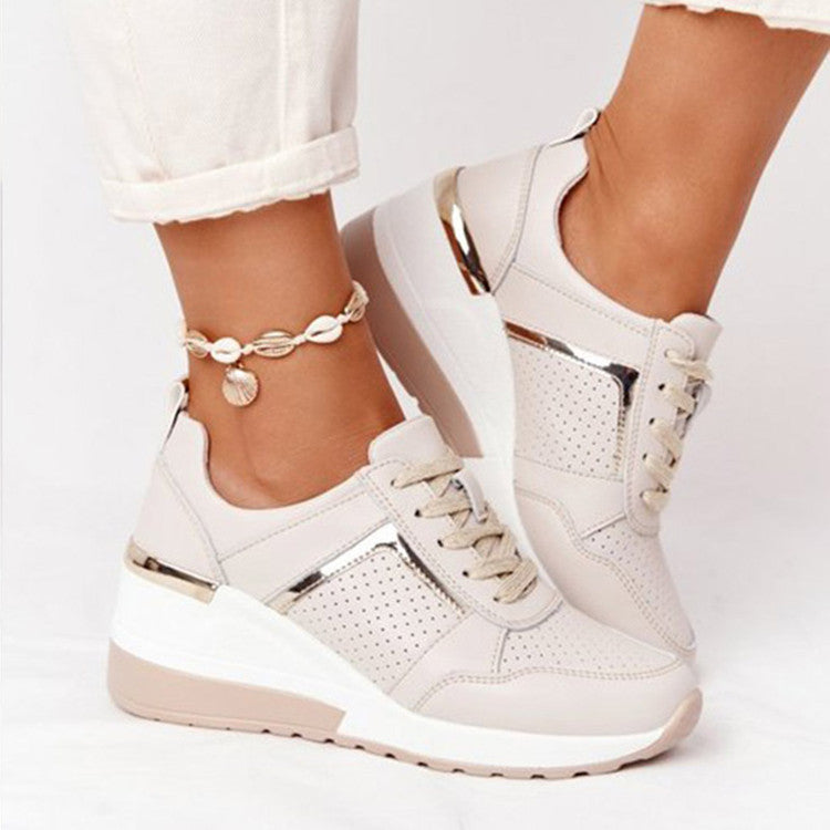 Damen Sportliche Sneakers mit atmungsaktiver Perforation und modischem Metallic-Akzent Stalluxe