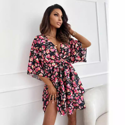 Damen Blumiges Minikleid mit voluminösen Ärmeln Stalluxe