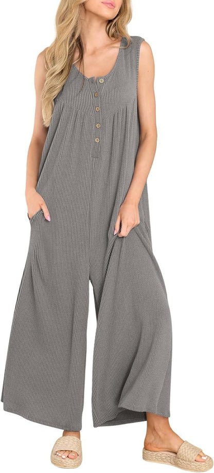 Damen luftiger Jumpsuit mit Knopfdetails und praktischen Taschen Stalluxe