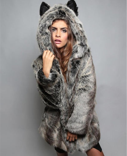 Damen Kuschelige Felljacke mit tierischen Ohren Stalluxe