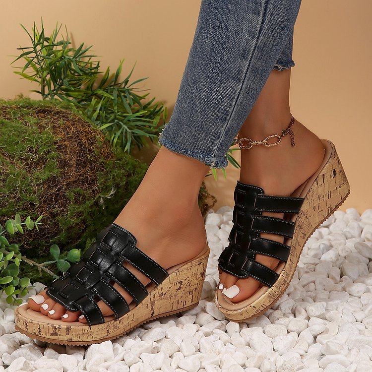 Damen Wedge-Pantoletten mit dekorativen Riemen und komfortablem Fußbett Stalluxe