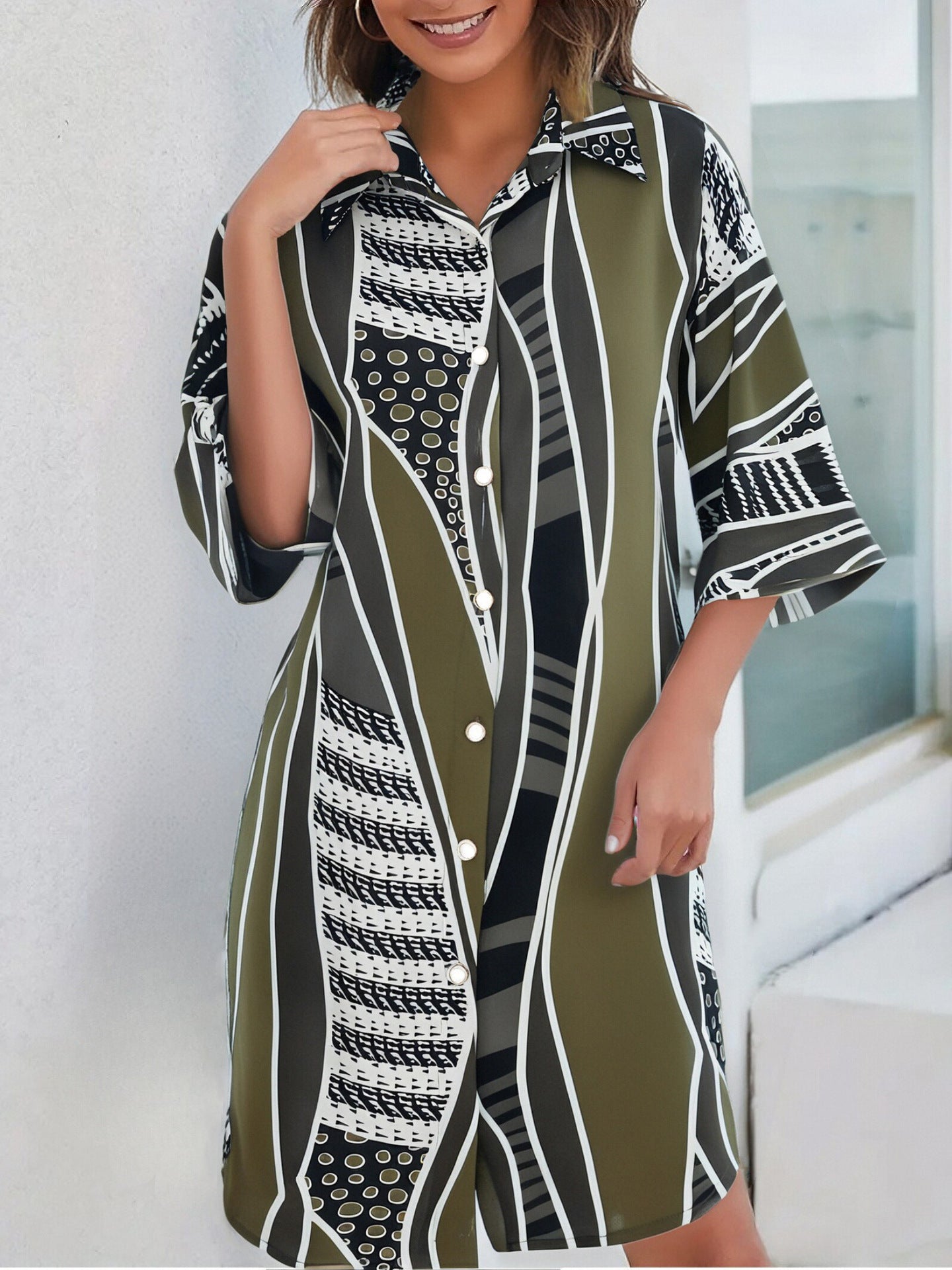 Damen Sommerliches Freizeitkleid mit farbenfrohem Blumenmuster und legerem Schnitt Stalluxe