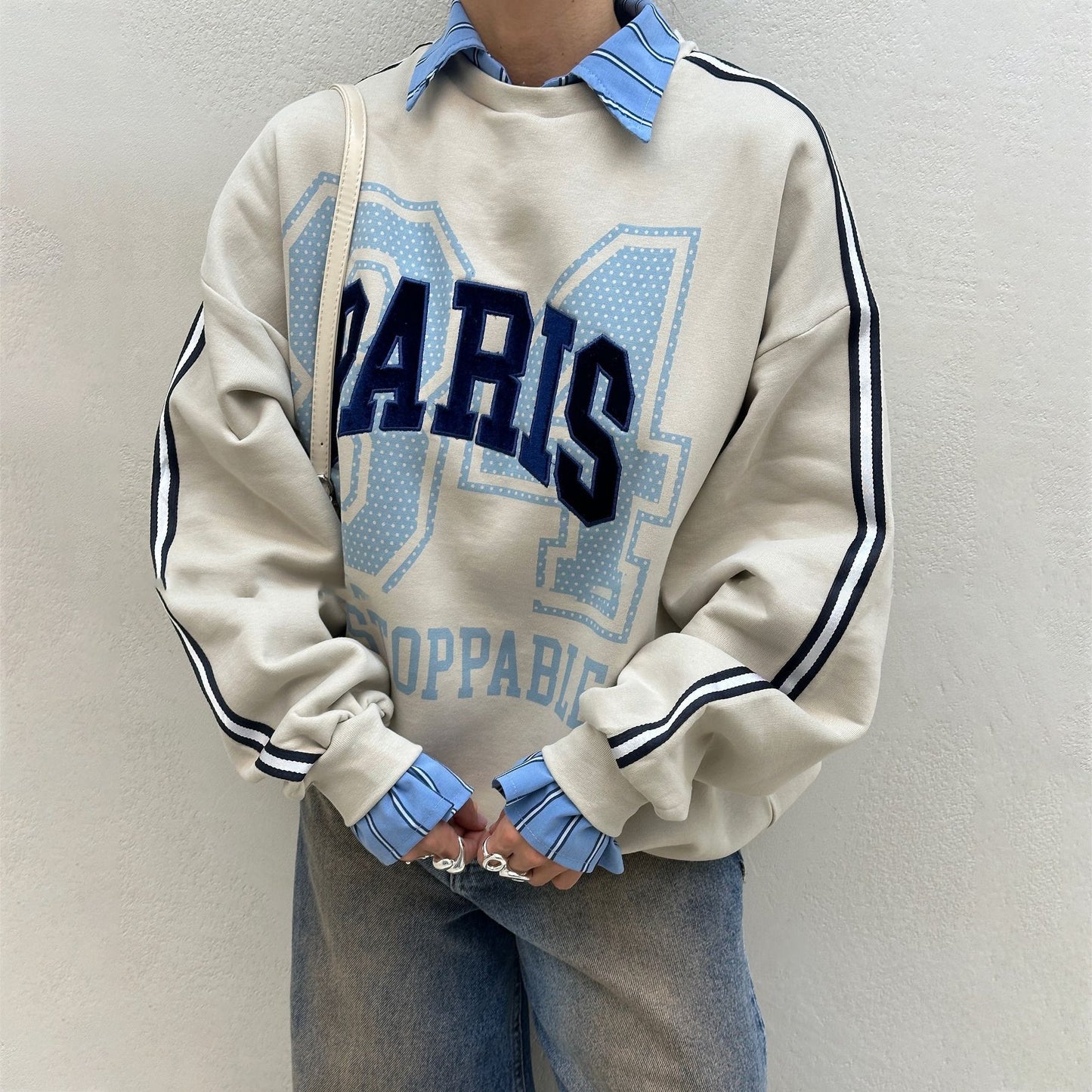 Damen Oversized Sweatshirt mit modischem Paris-Print und gestreiften Akzenten Stalluxe Aprikose