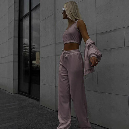 Damen lässiges Sport-Set mit cropped Oberteil und weiten Hosen Stalluxe