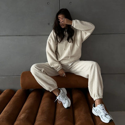 Damen Gemütlicher Fleece-Hoodie mit weiten Hosen Stalluxe