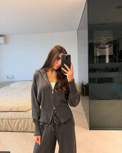 Damen gemütlicher Fleece-Jogginganzug mit eleganter Kapuze und praktischen Taschen Stalluxe