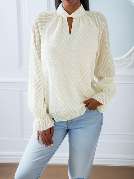 Damen elegante Bluse mit leicht transparenten Ärmeln und dekorativem Stehkragen Stalluxe