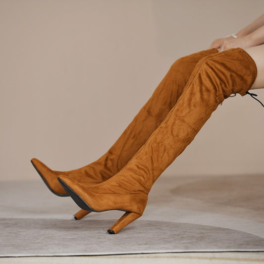 Damen hohe Stiefel mit Absatz und elastischen Einsätzen Stalluxe