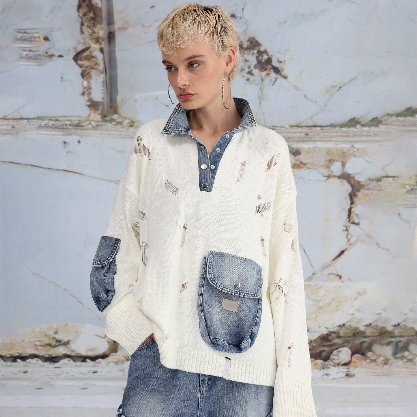 Damen Urbaner Oversized Pullover mit Denim-Details Stalluxe