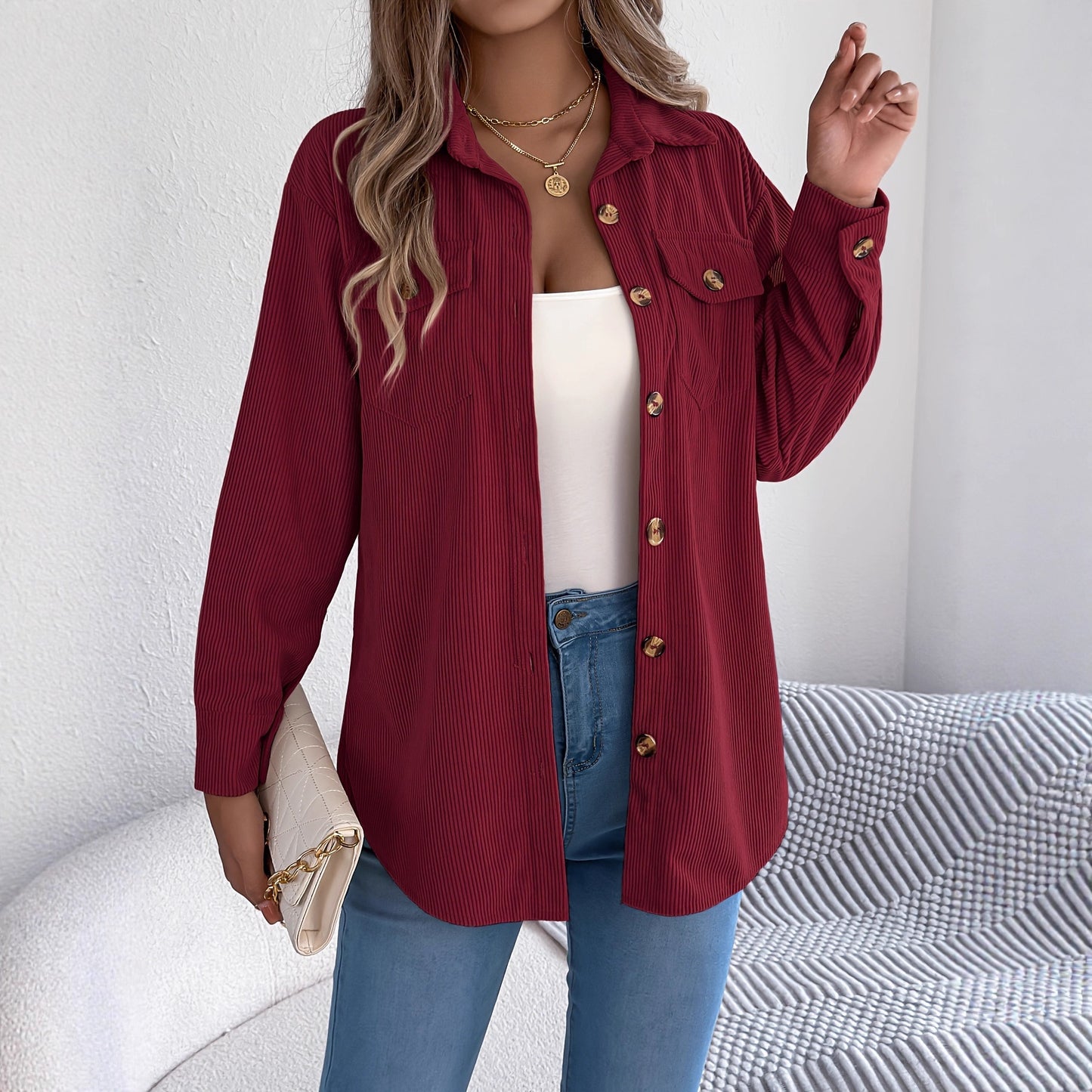 Damen Cordhemdjacke im lässigen Schnitt mit praktischen Taschen und eleganten Knöpfen Stalluxe