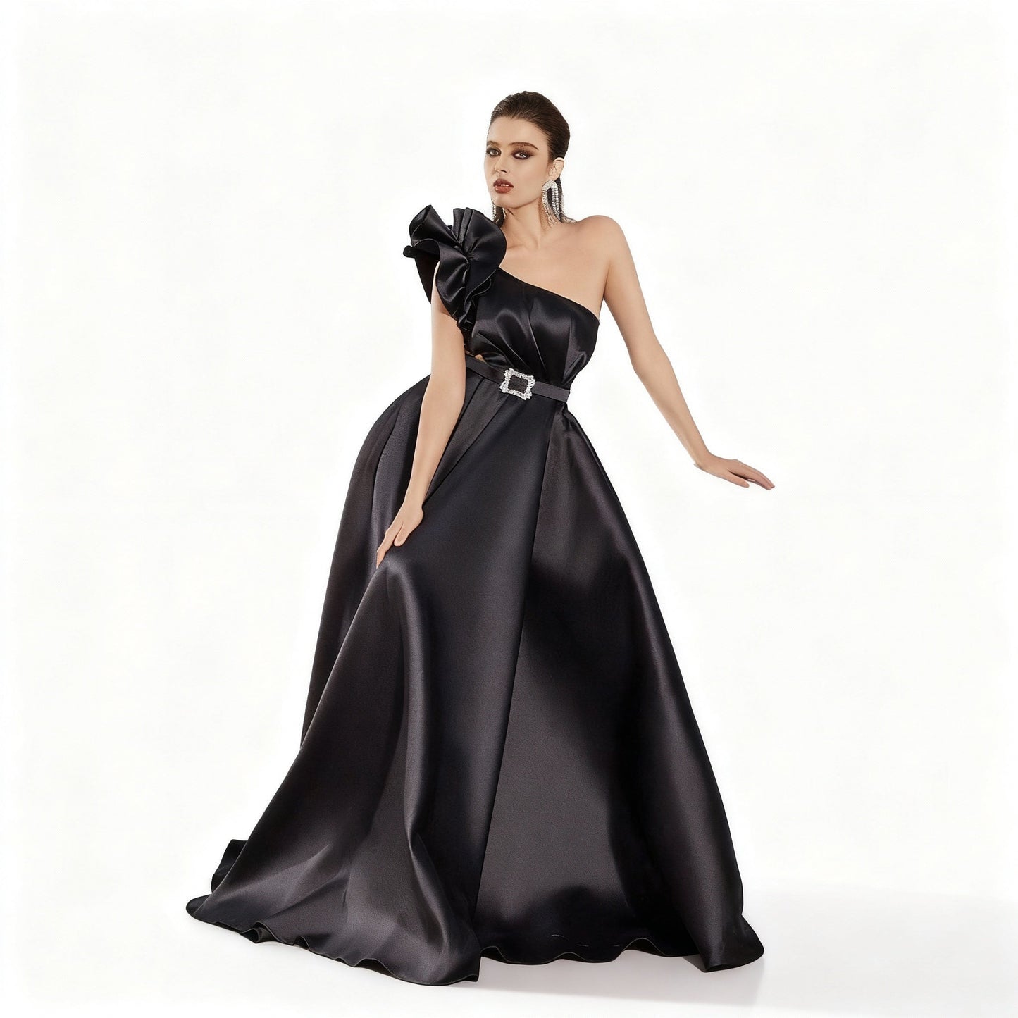 Stalluxe | Kleid mit Einer Schulter und Diamantknöpfen