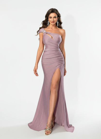 Stalluxe | Träumerisches One-Shoulder-Abendkleid mit Falten und Schlitz