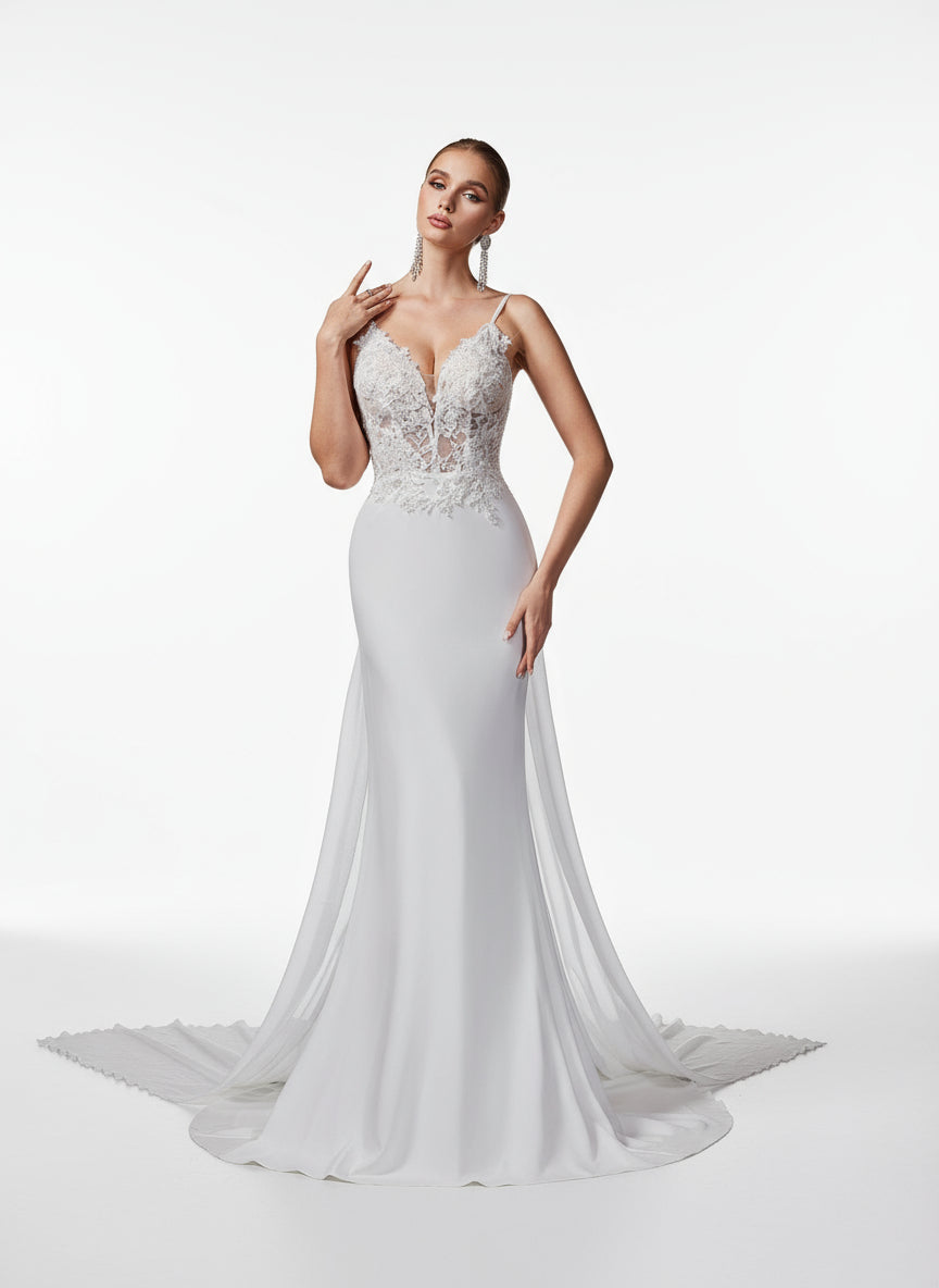 Stalluxe | Anmutiges Weißes Rückenfreies Brautkleid mit Spitzenapplikationen